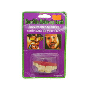 Dientes falsos para halloween